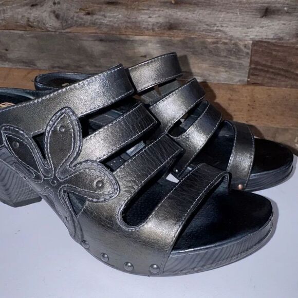 Dansko Shoes - RARE Dansko Nigella Black Leather Floral Studded Mules - EU 40 EUC